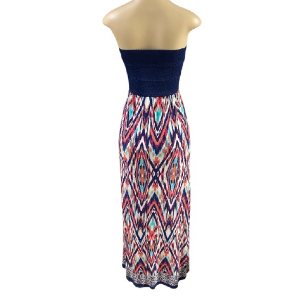 Multi colored chevron dress from Trixxi. - Picture 2 of 6